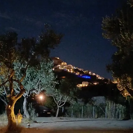 בית נופש Olive Grove *